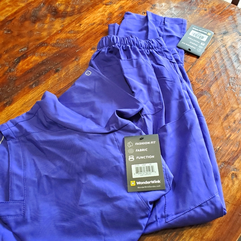 Wonderwink purple scrubs size L